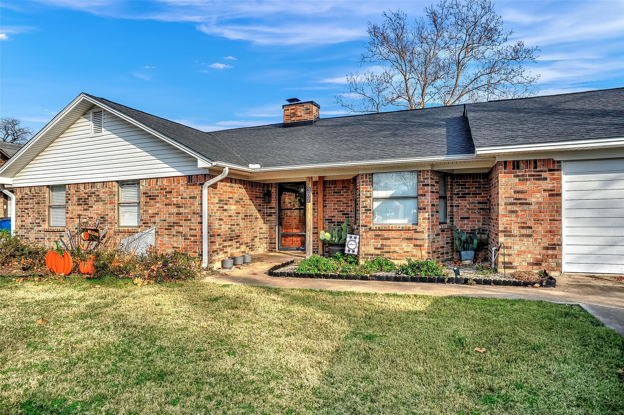 307 S Main Street Collinsville TX 76233