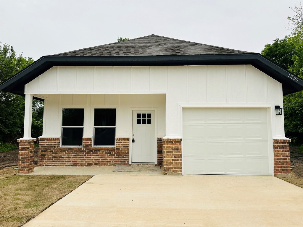 1209 Marshall Street Greenville TX 75401