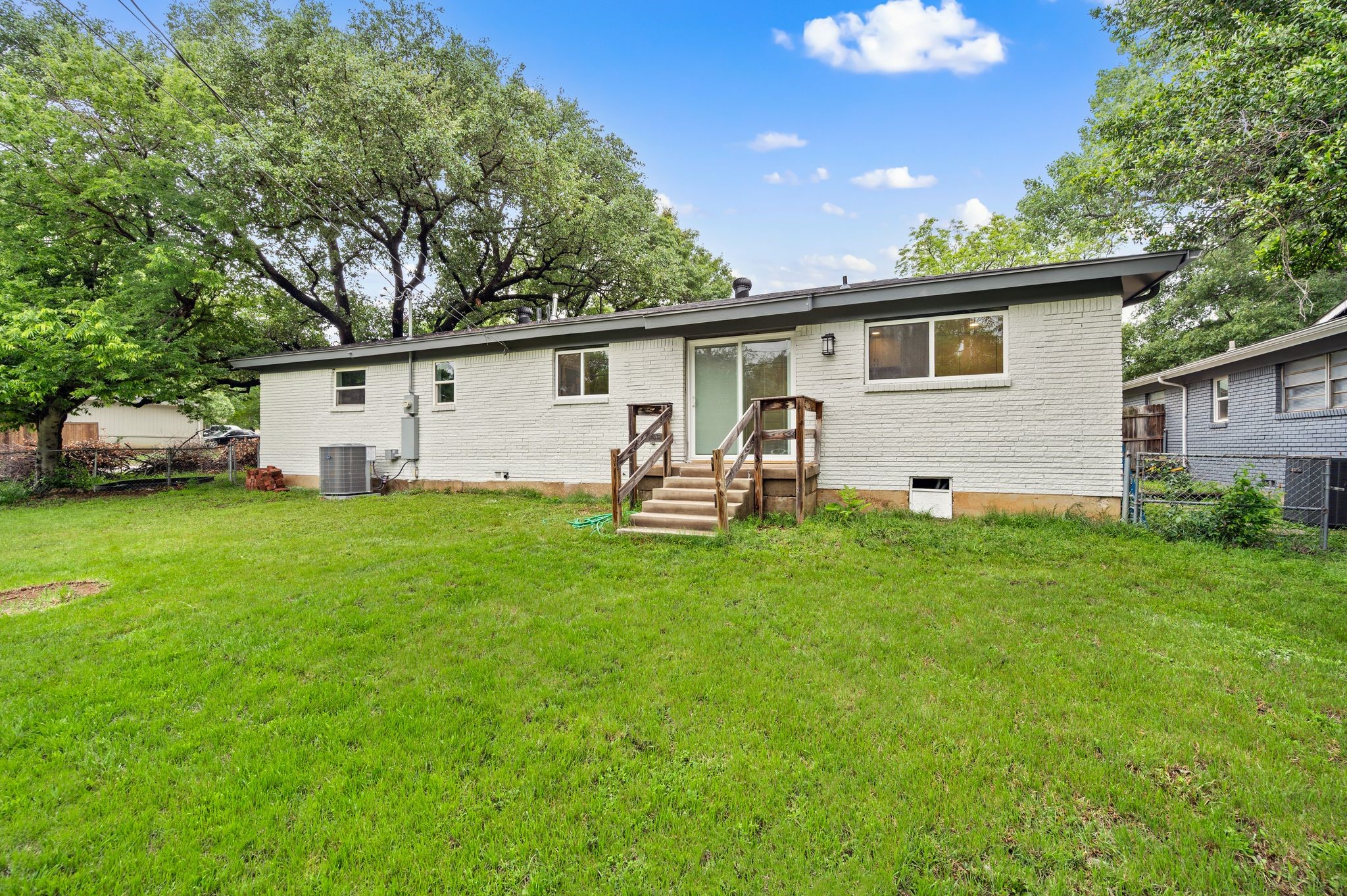 716 Norwood Drive Hurst TX 76053