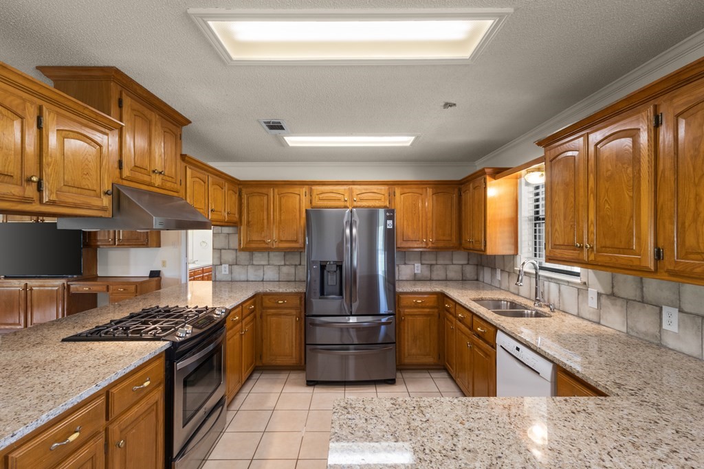 290 Vz County Road 3222 Wills Point TX 75169