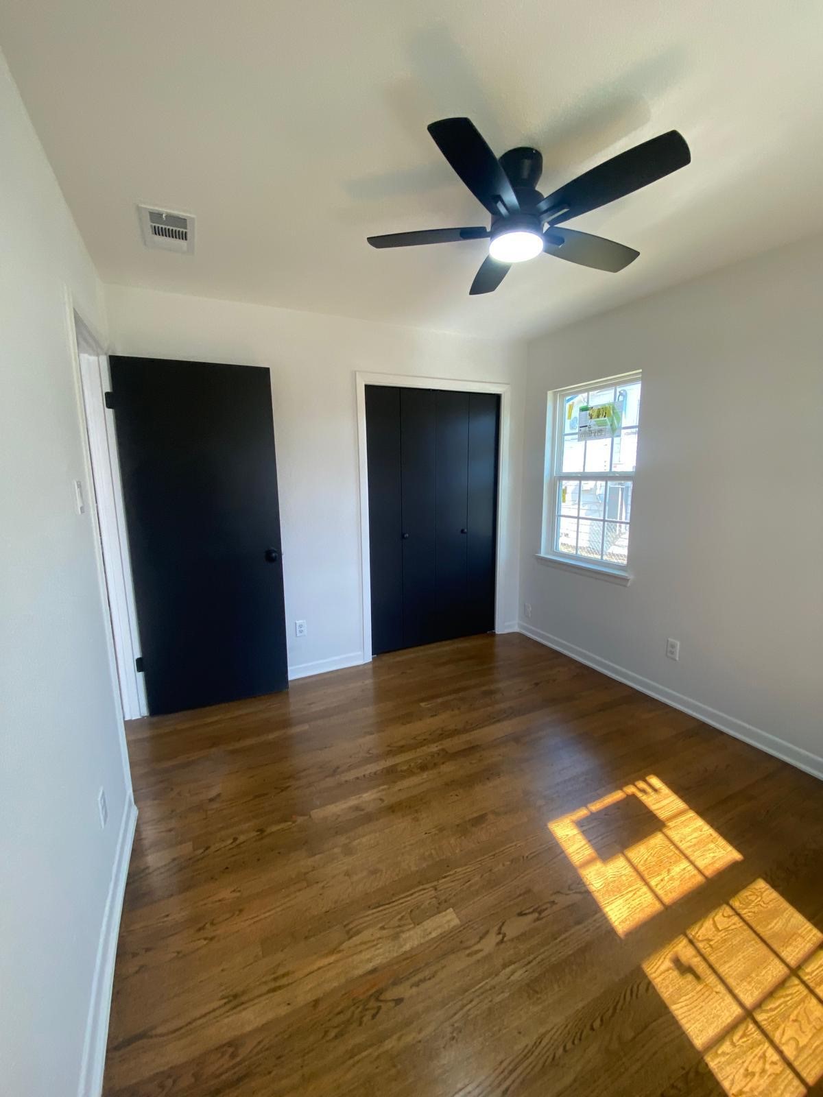 7911 Komalty Drive Dallas TX 75217