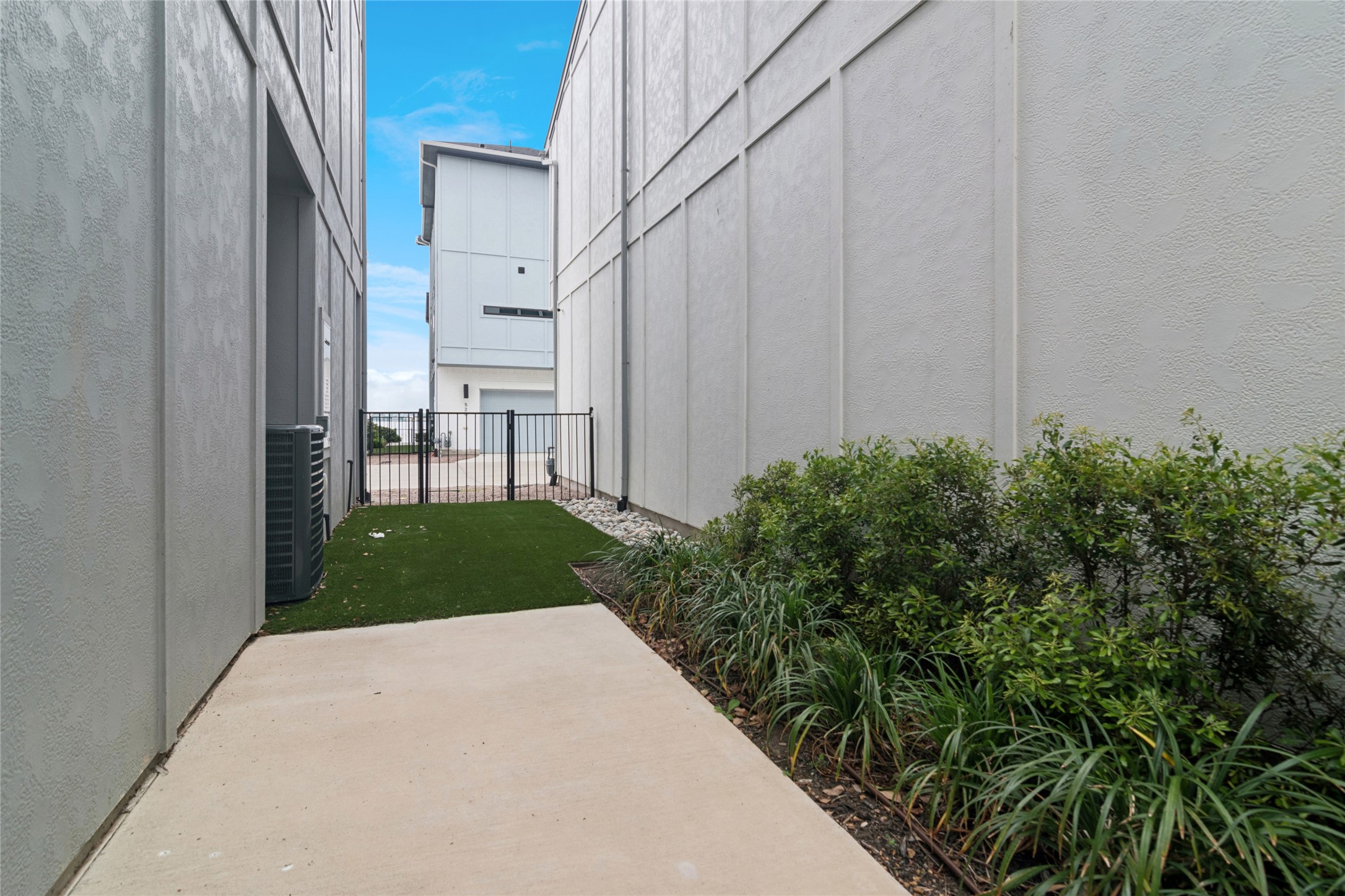 518 Winners Circle Rowlett TX 75088