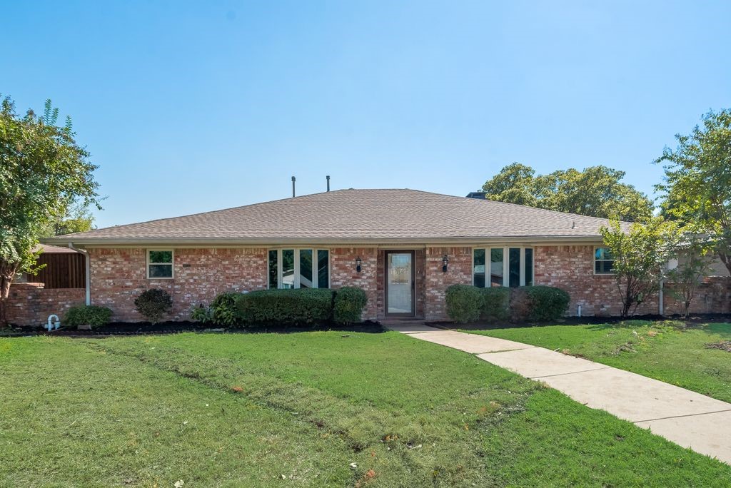 3304 Lynbrook Drive Plano TX 75075