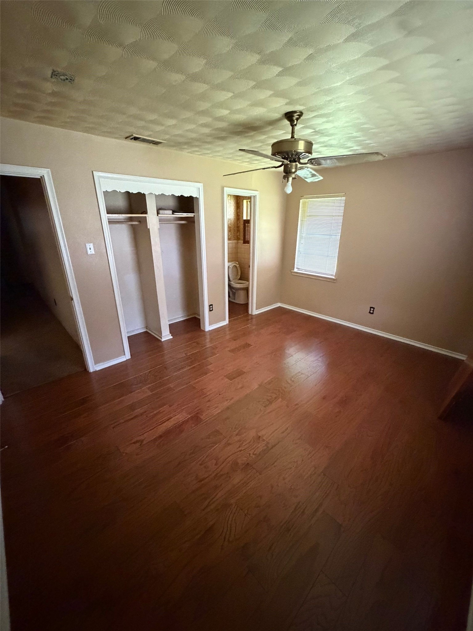 8351 Teresa Drive Dallas TX 75217