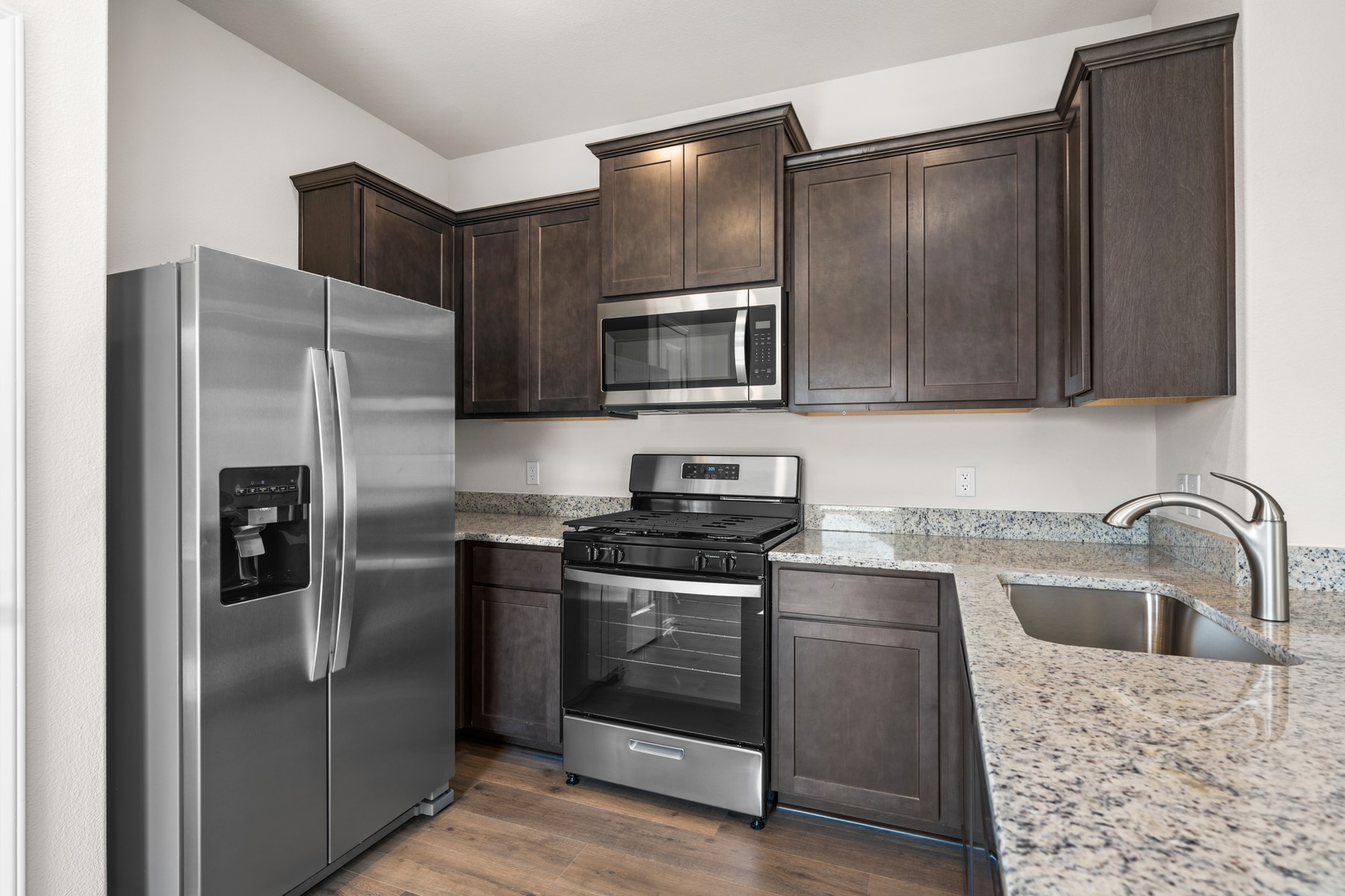 8320 White Wolf Trail Ponder TX 76259