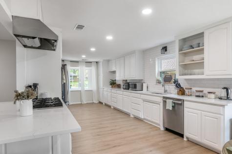 2911 Kircaldy Court Arlington TX 76015