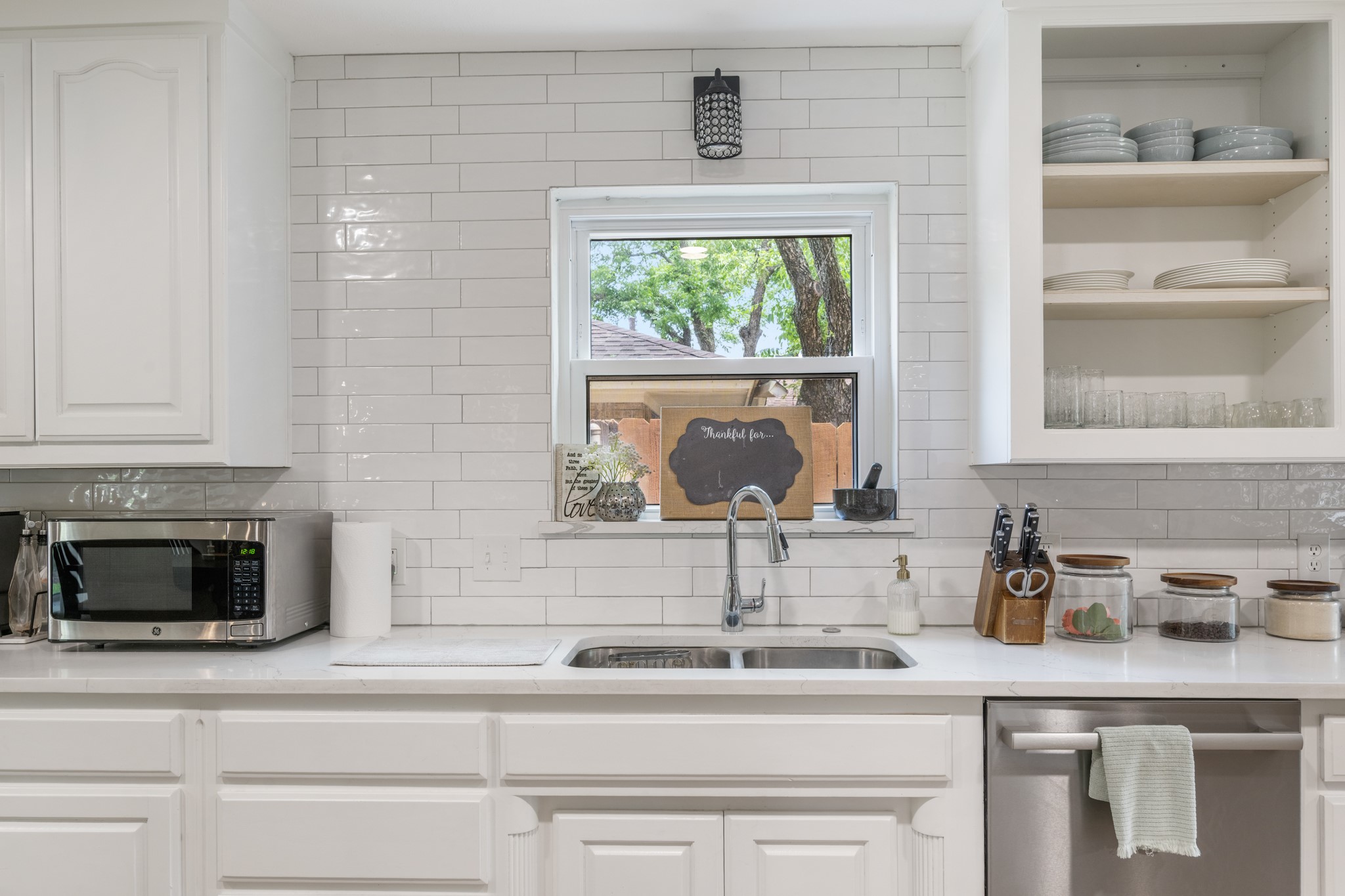 2911 Kircaldy Court Arlington TX 76015