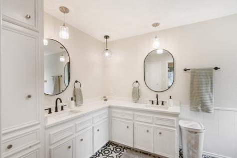 2911 Kircaldy Court Arlington TX 76015