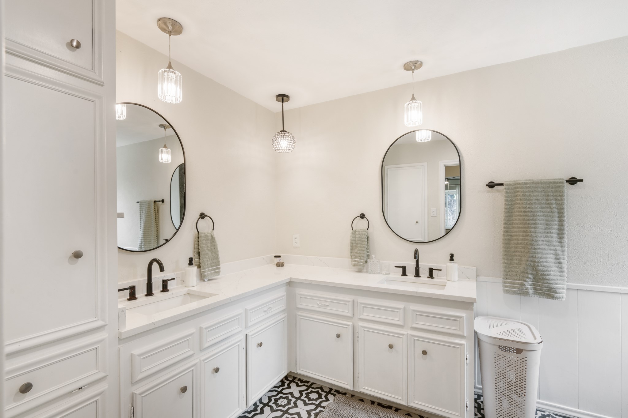 2911 Kircaldy Court Arlington TX 76015