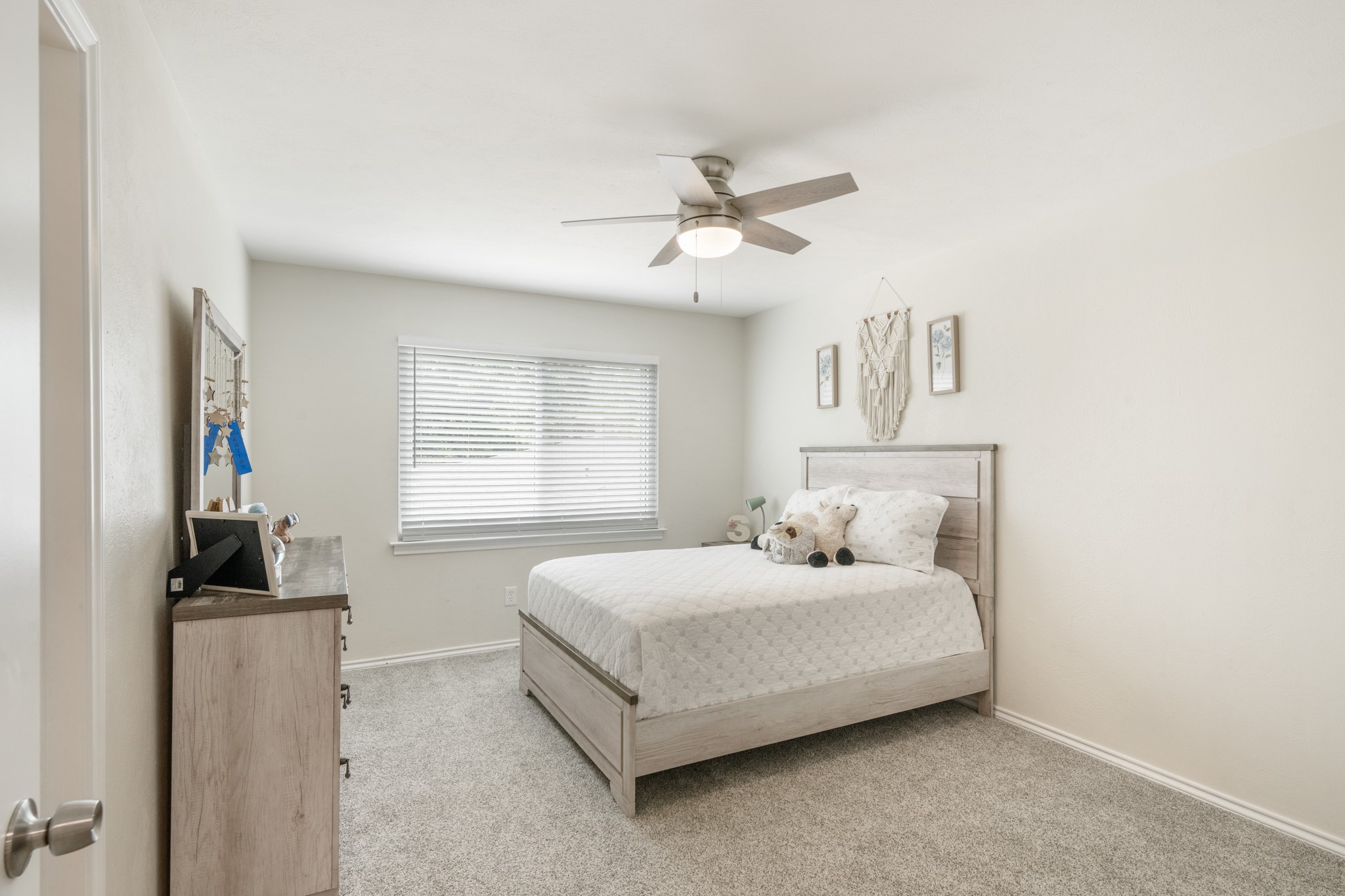 2911 Kircaldy Court Arlington TX 76015