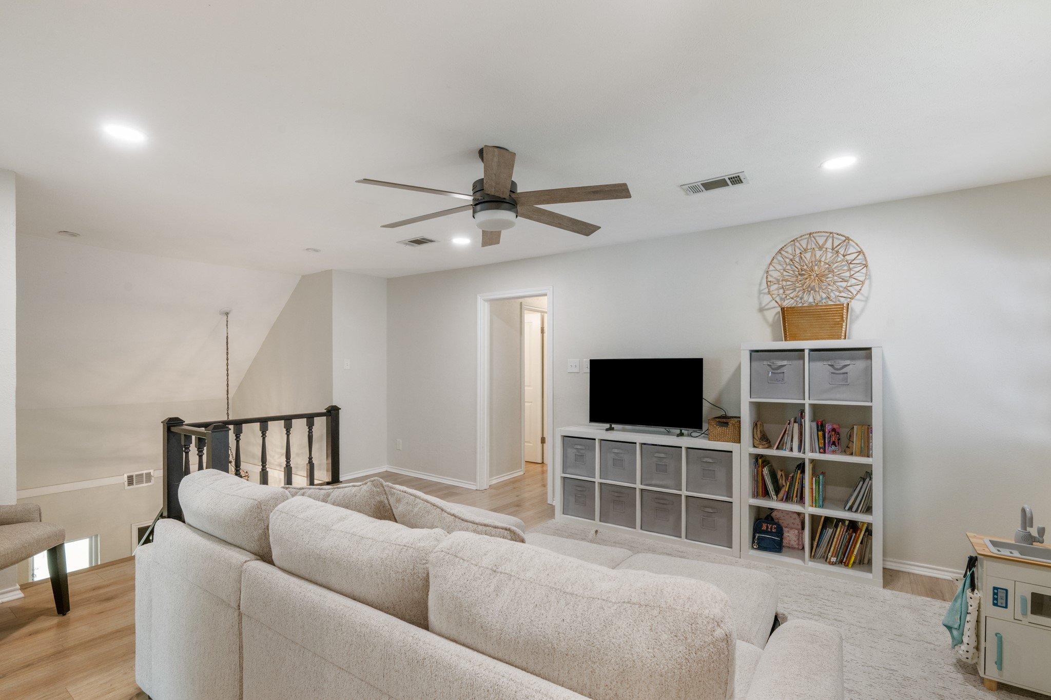 2911 Kircaldy Court Arlington TX 76015