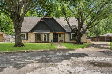2911 Kircaldy Court Arlington TX 76015