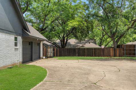 2911 Kircaldy Court Arlington TX 76015