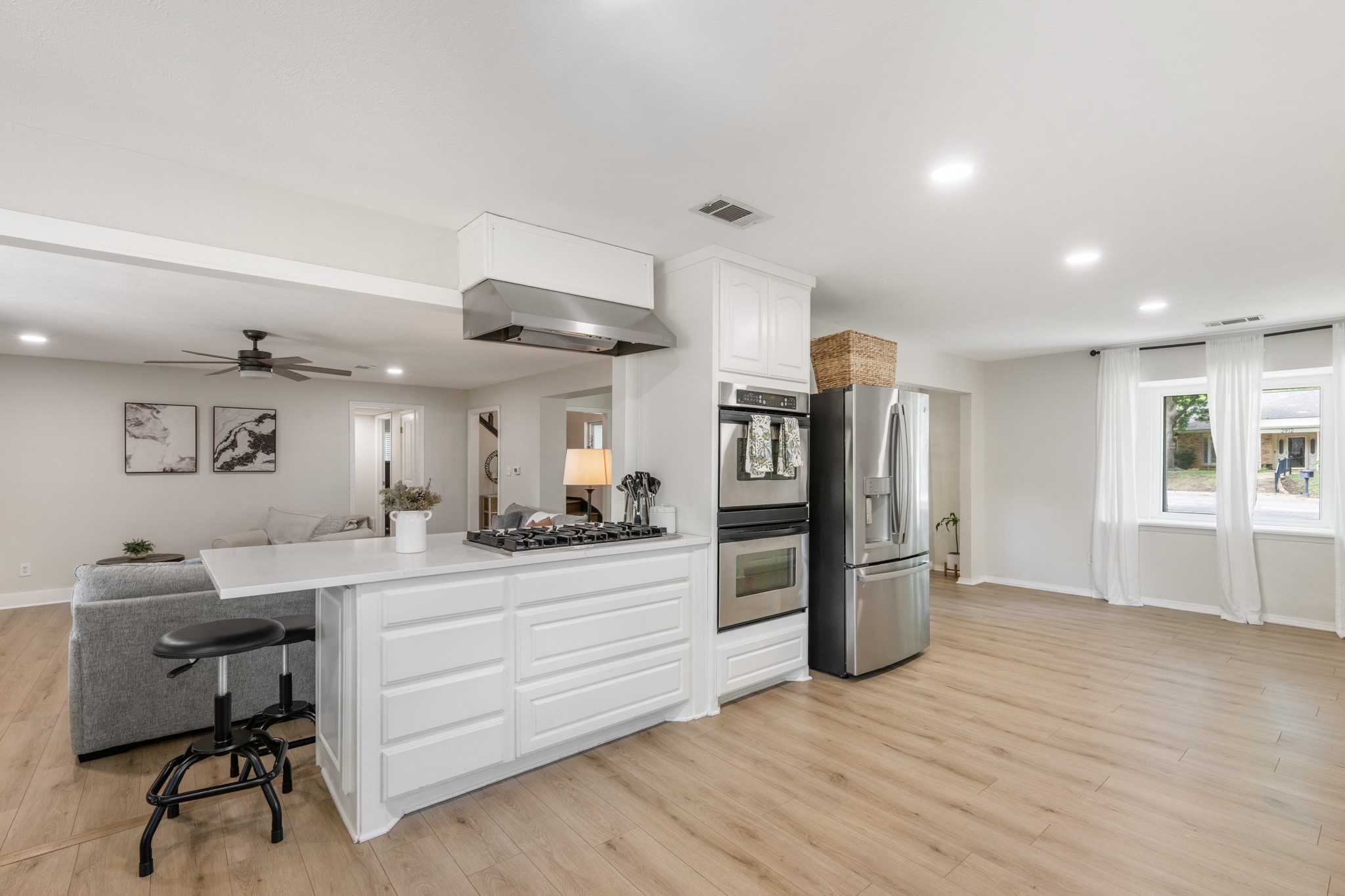2911 Kircaldy Court Arlington TX 76015