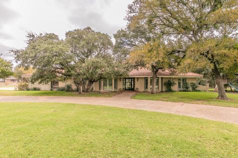 110 Woodcrest Street Weatherford TX 76087