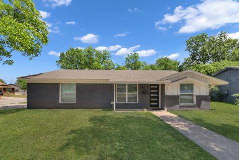 821 Lovers Lane Grapevine TX 76051
