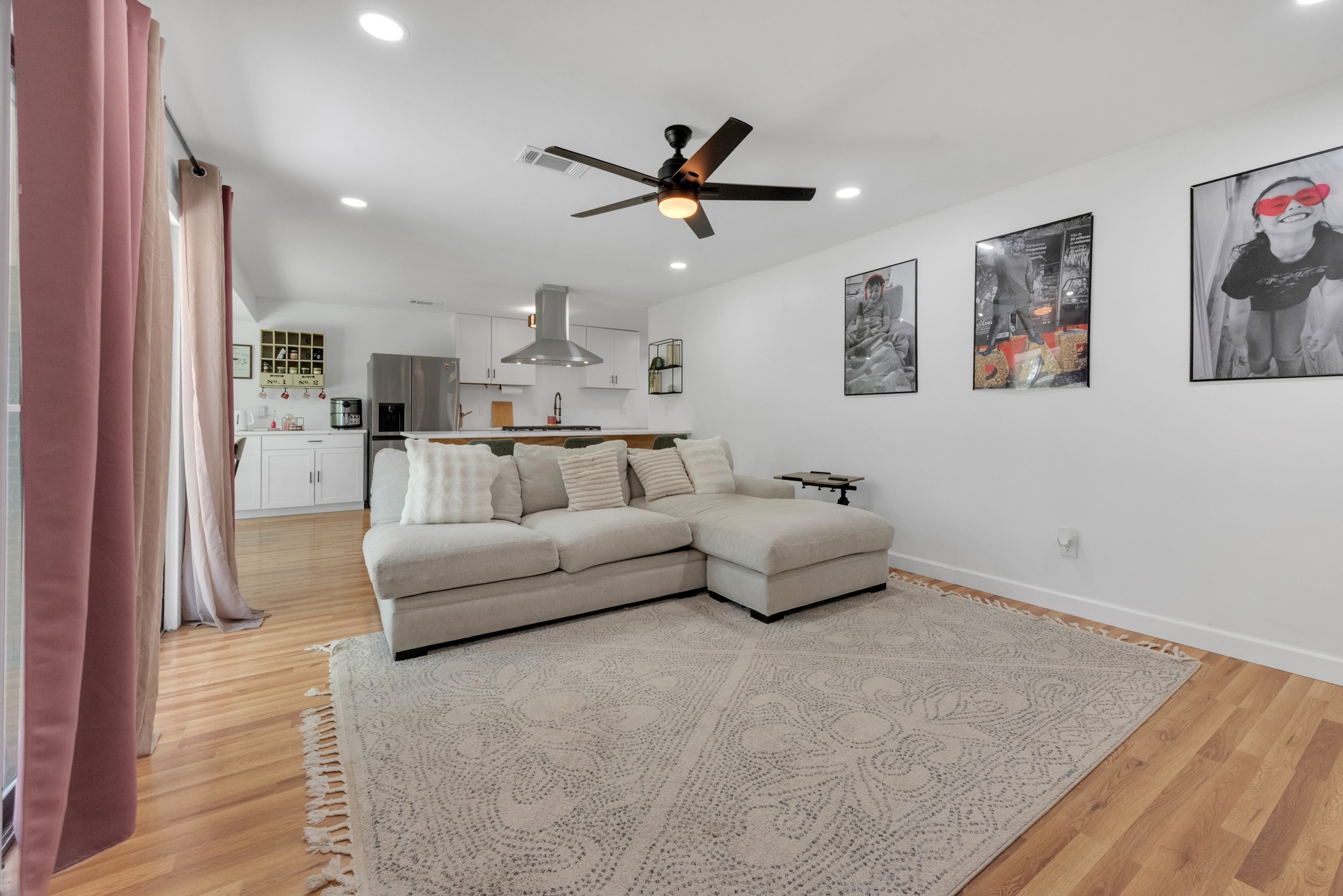 821 Lovers Lane Grapevine TX 76051