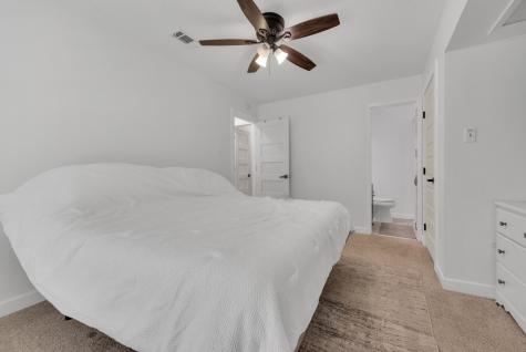 821 Lovers Lane Grapevine TX 76051