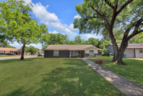 821 Lovers Lane Grapevine TX 76051