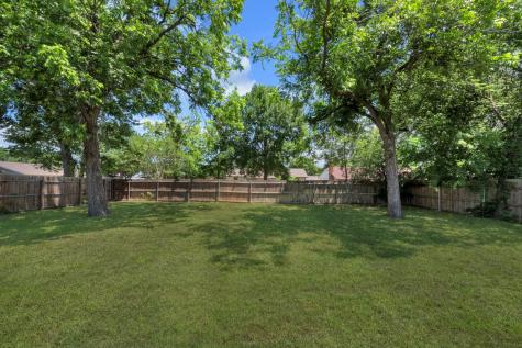 821 Lovers Lane Grapevine TX 76051