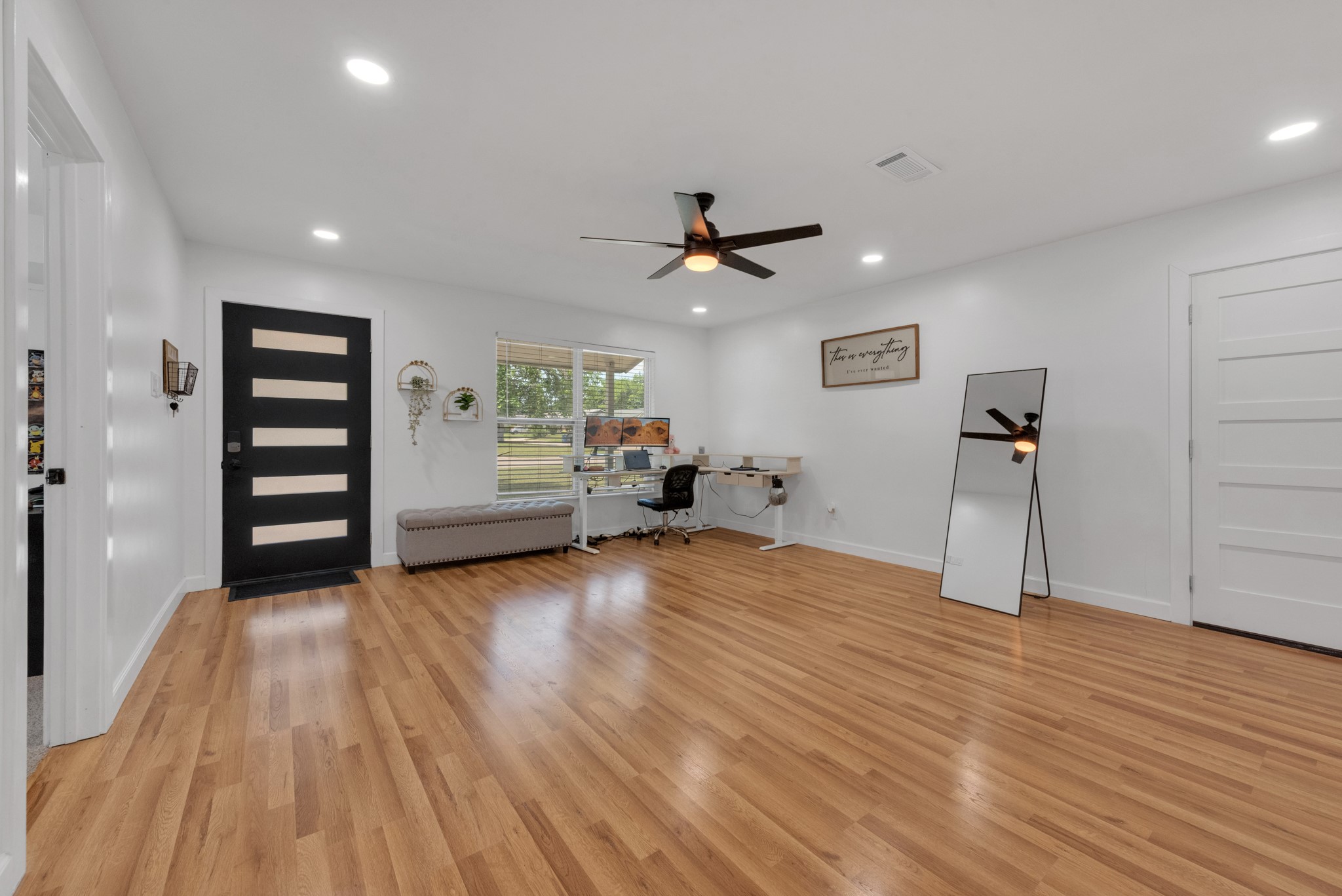 821 Lovers Lane Grapevine TX 76051