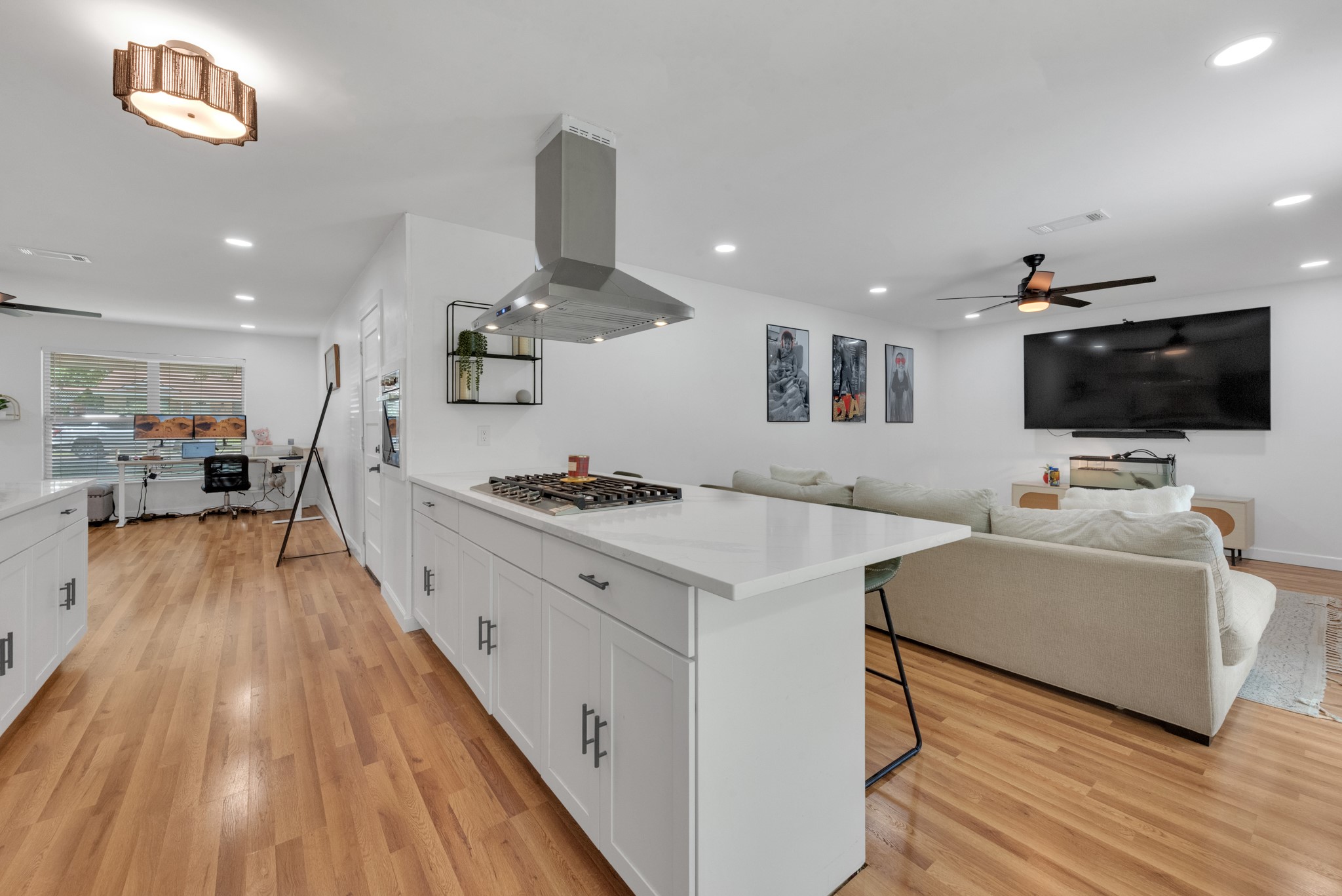 821 Lovers Lane Grapevine TX 76051