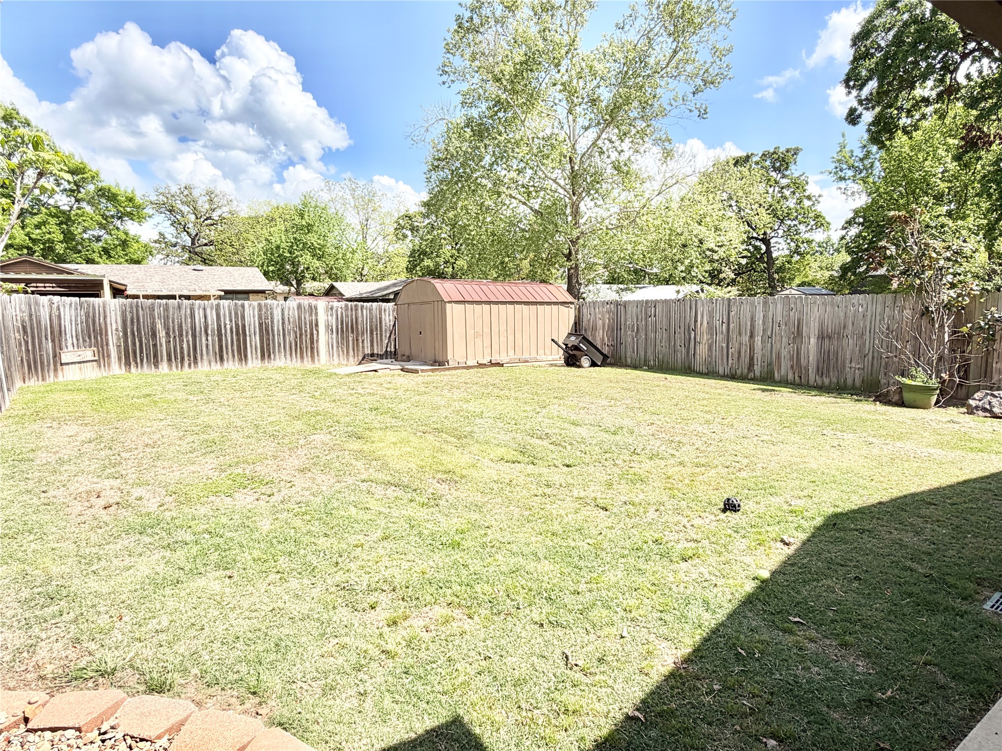 806 Glen Key Street Denison TX 75020