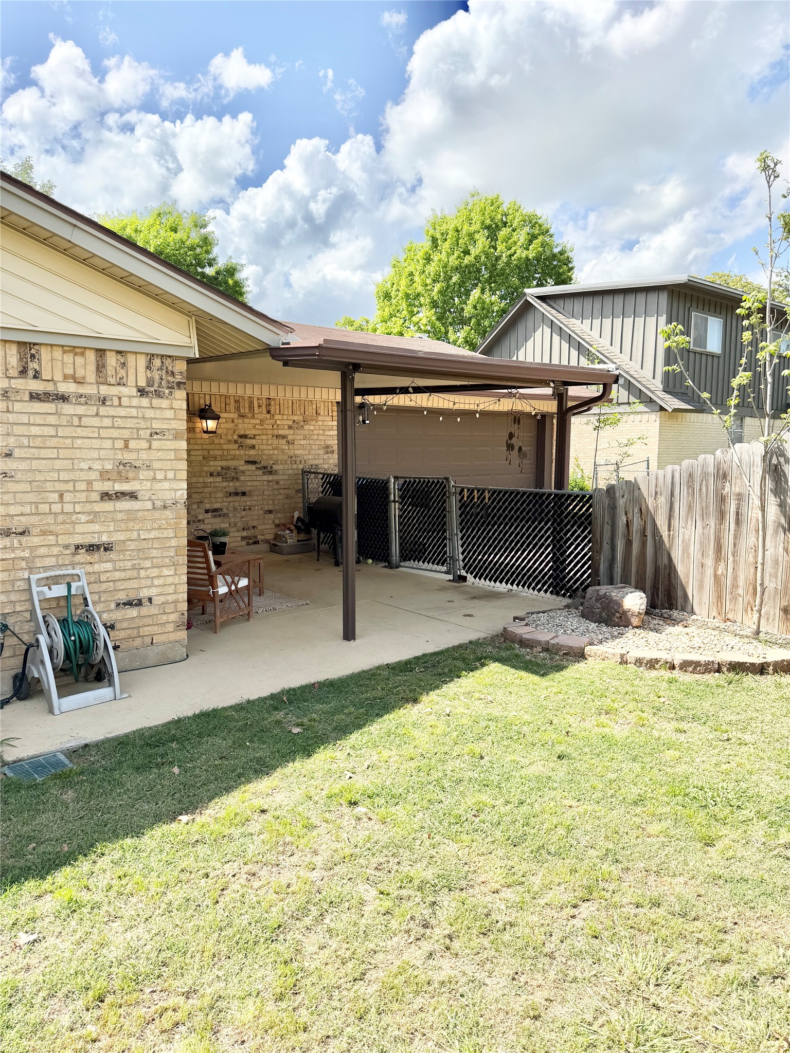 806 Glen Key Street Denison TX 75020