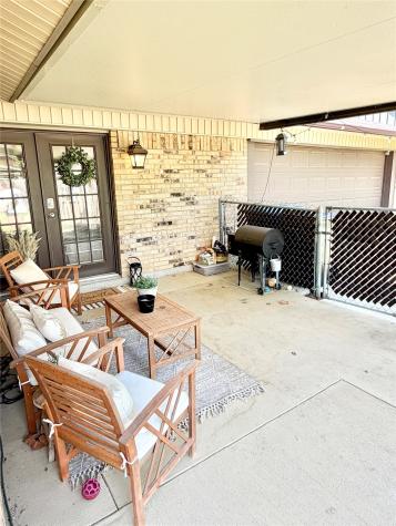 806 Glen Key Street Denison TX 75020