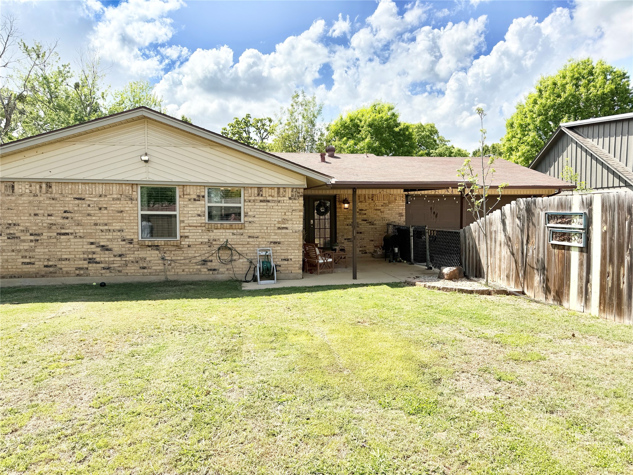 806 Glen Key Street Denison TX 75020