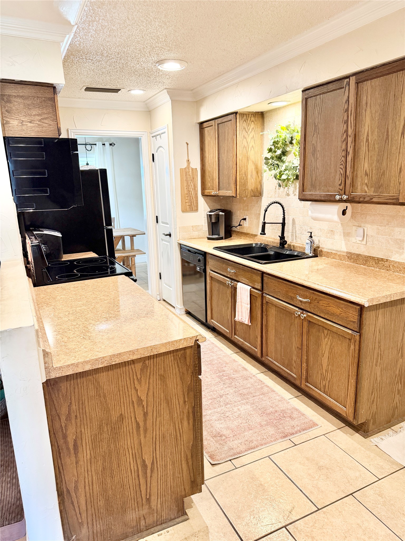 806 Glen Key Street Denison TX 75020