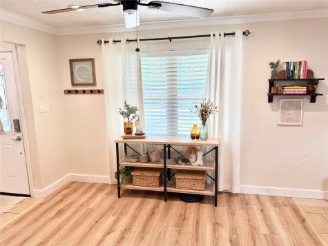 806 Glen Key Street Denison TX 75020
