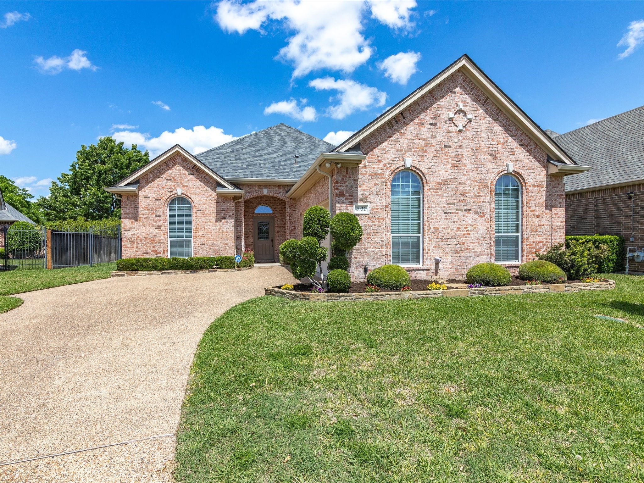 1032 Gabriel Lane Fort Worth TX 76116
