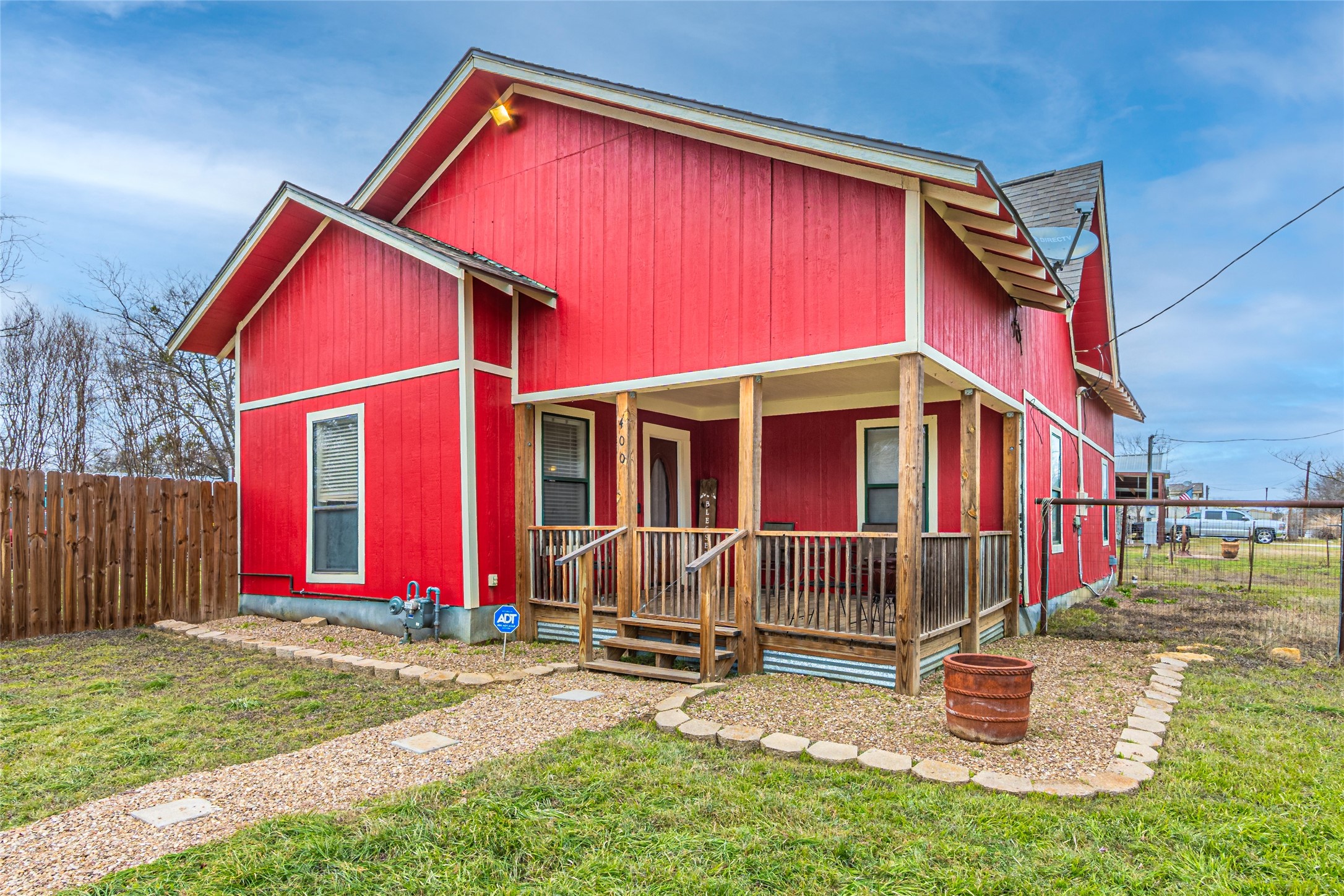 400 W Godley Avenue Godley TX 76044