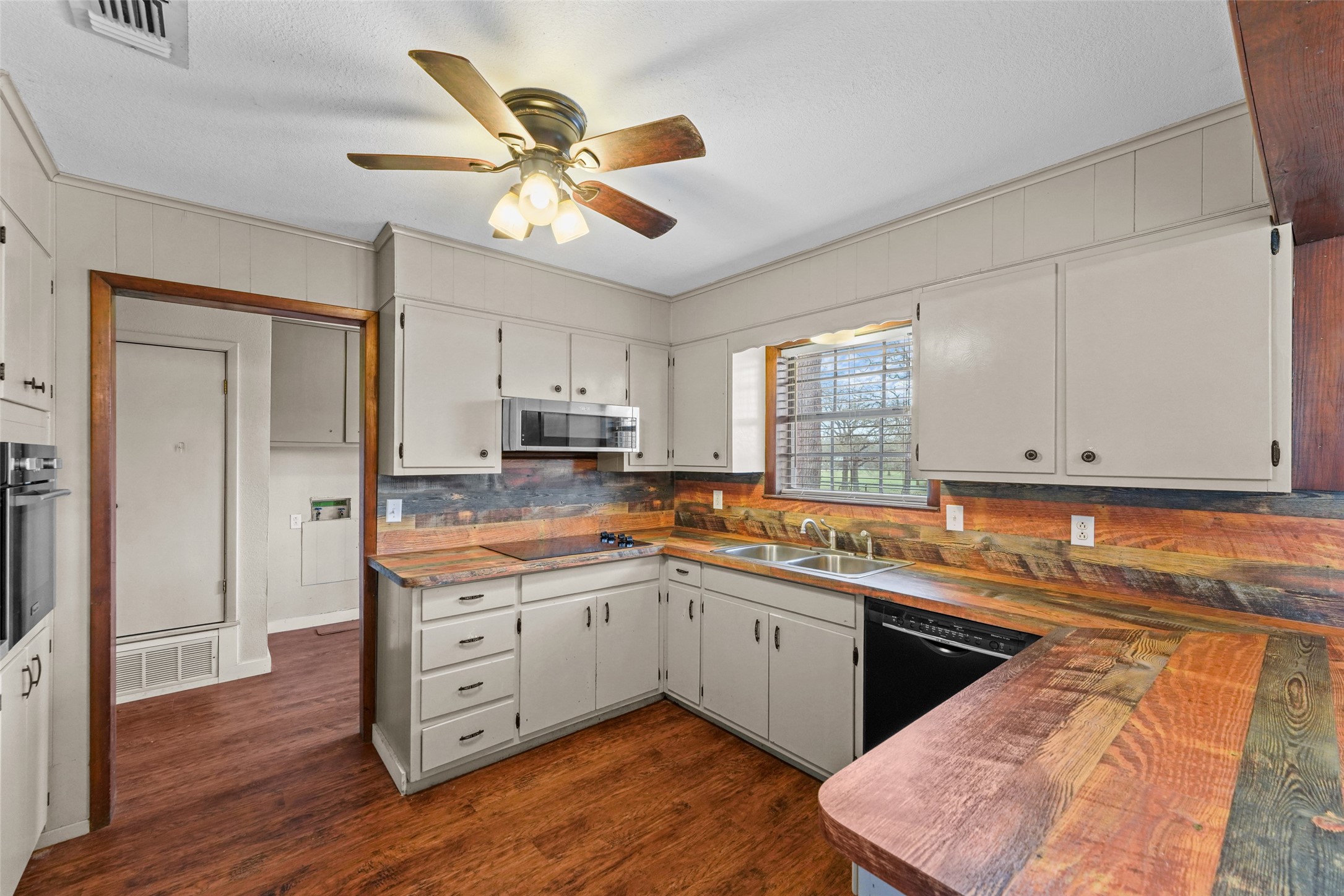 2568 County Road 310 Cleburne TX 76031