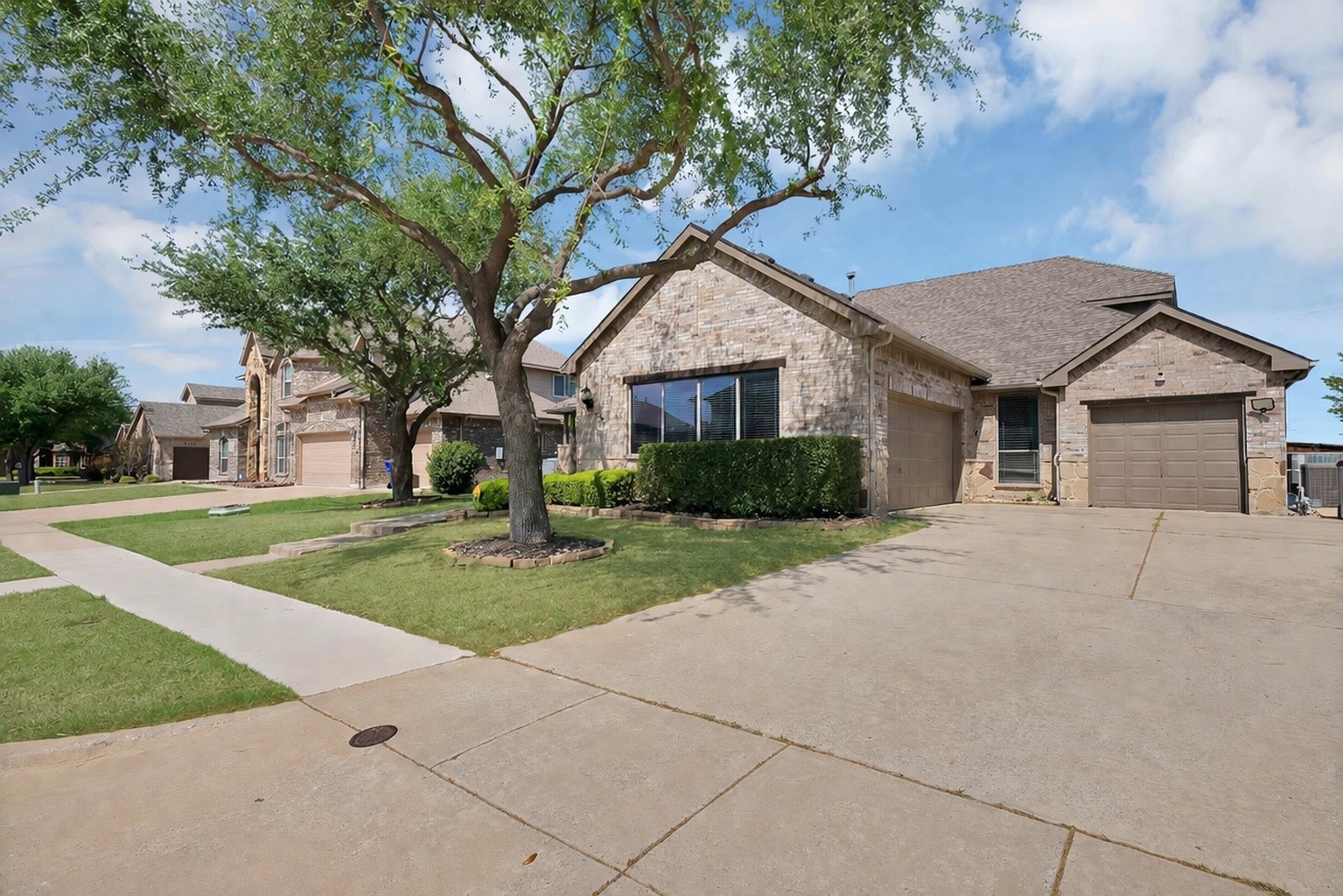 917 White Porch Avenue Forney TX 75126