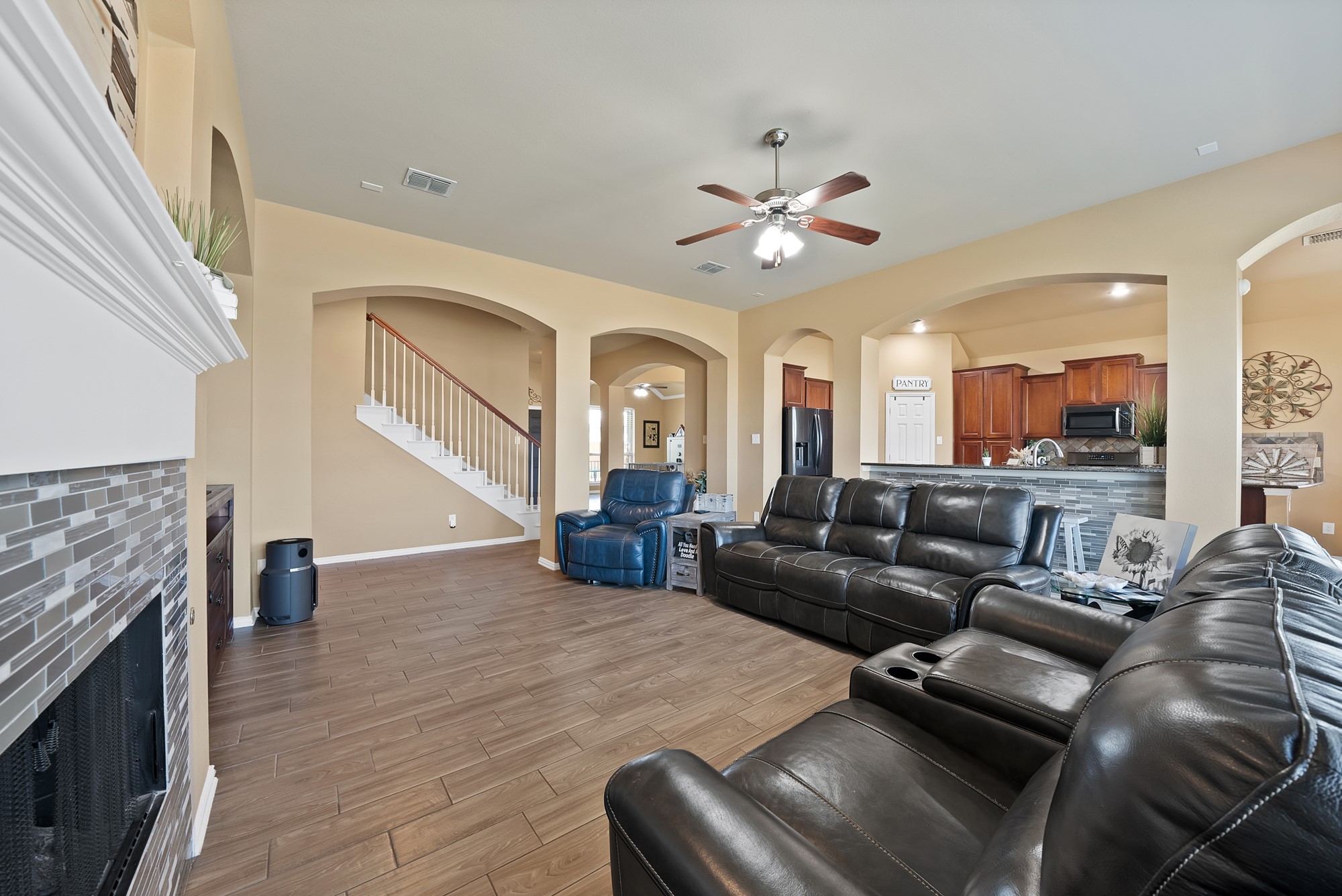 917 White Porch Avenue Forney TX 75126