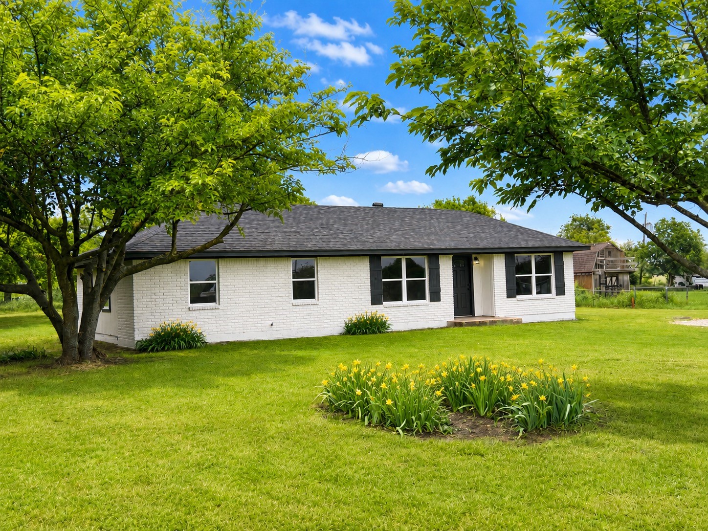 105 Paige Street Weatherford TX 76088