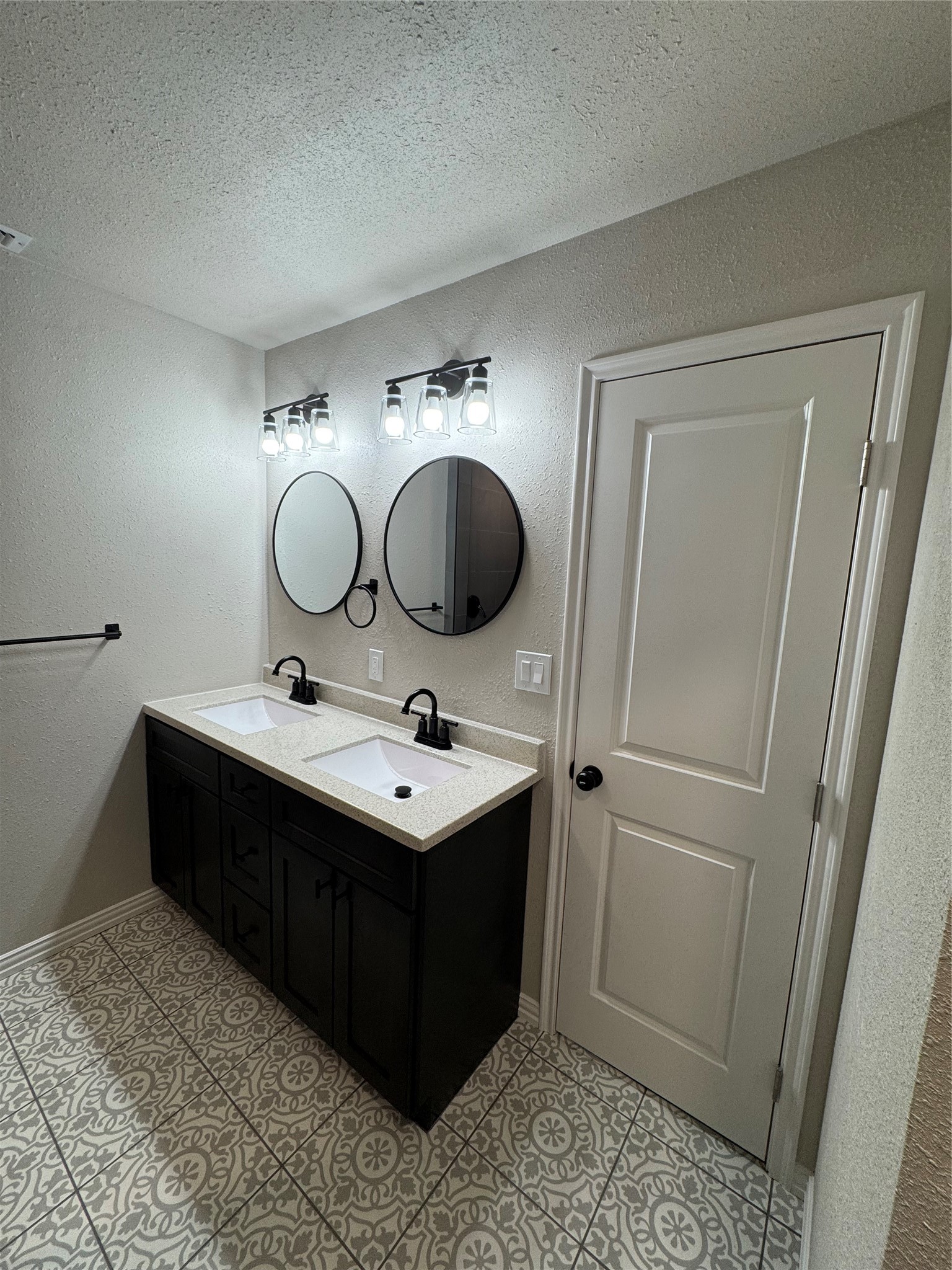 105 Paige Street Weatherford TX 76088