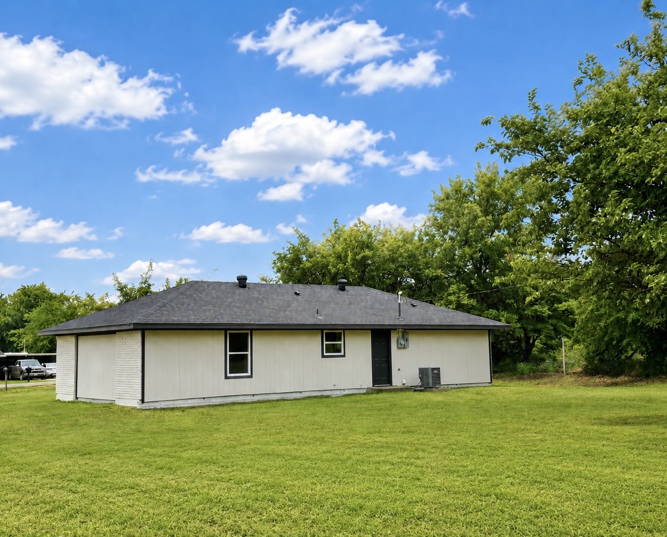 105 Paige Street Weatherford TX 76088