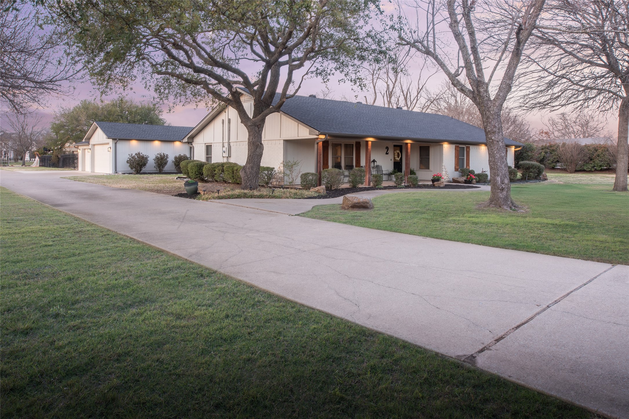 2 Moonlight Trail Lucas TX 75002