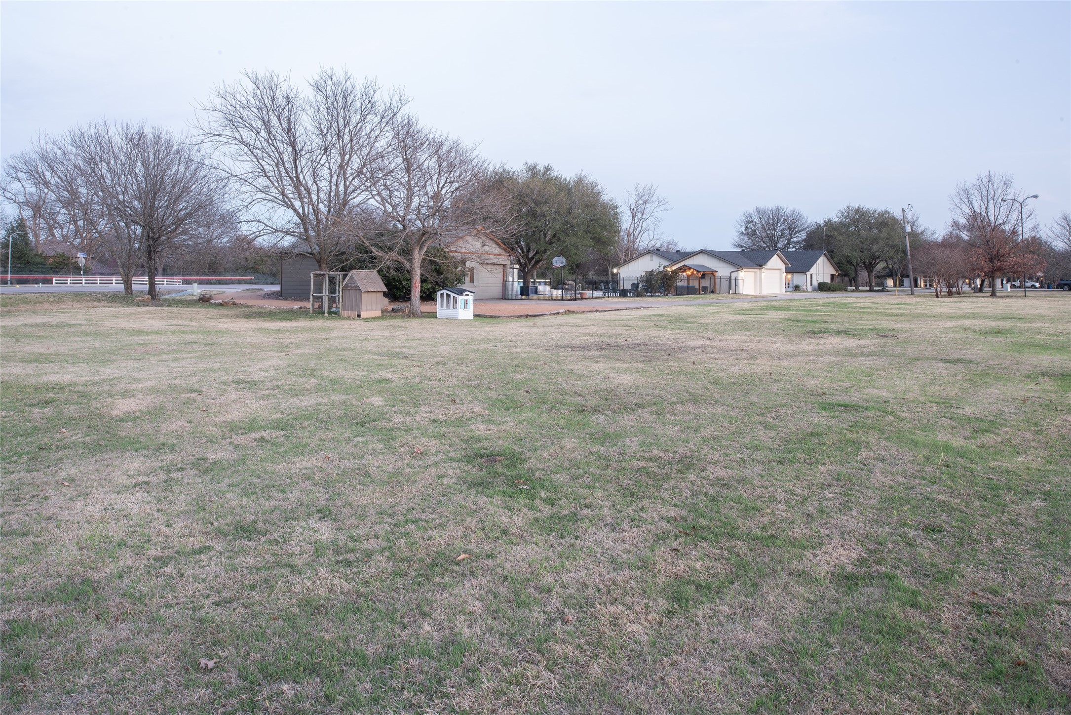 2 Moonlight Trail Lucas TX 75002