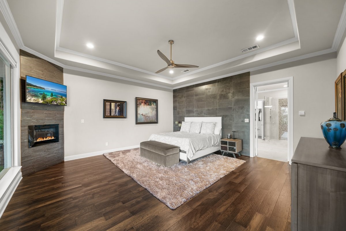 7004 Stone Bluff Court Granbury TX 76048