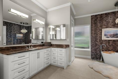 7004 Stone Bluff Court Granbury TX 76048