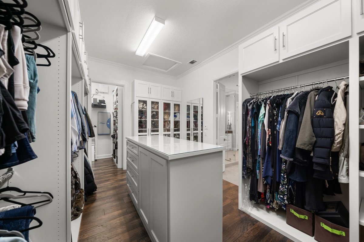 7004 Stone Bluff Court Granbury TX 76048