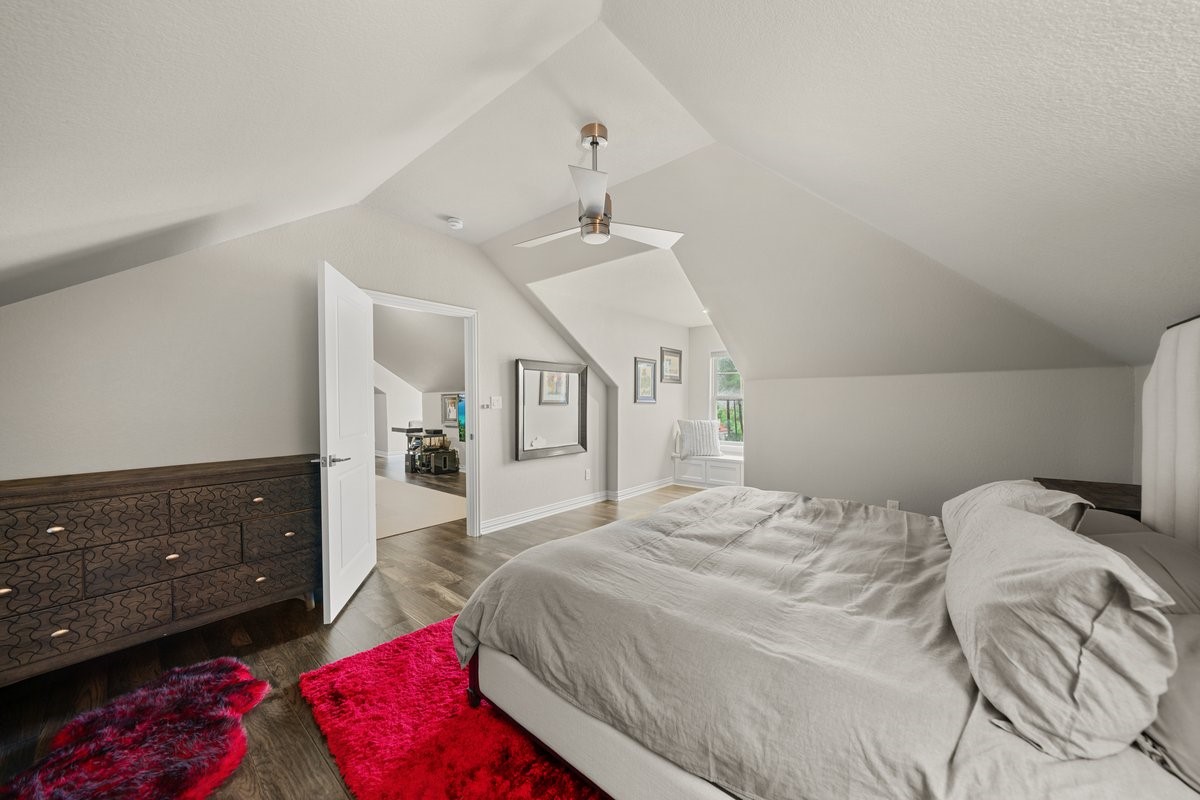 7004 Stone Bluff Court Granbury TX 76048