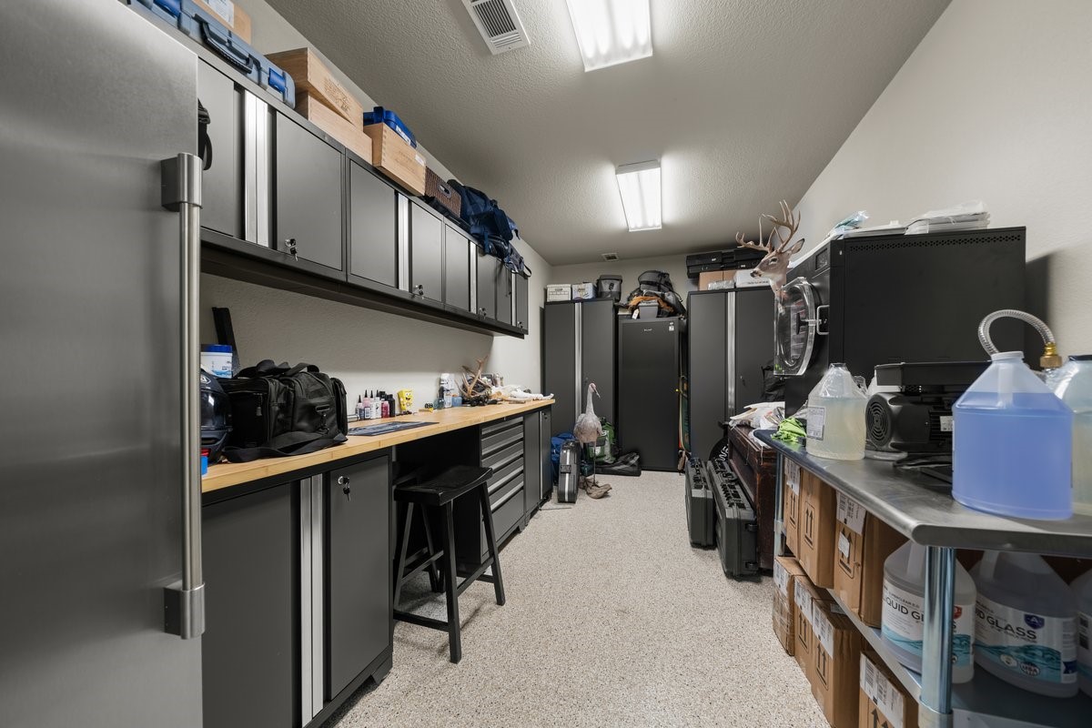 7004 Stone Bluff Court Granbury TX 76048