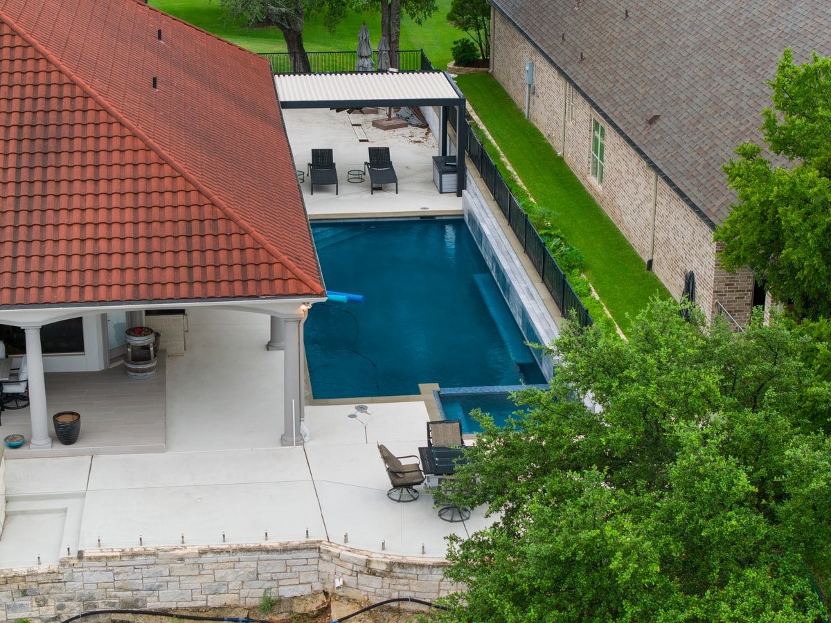 7004 Stone Bluff Court Granbury TX 76048