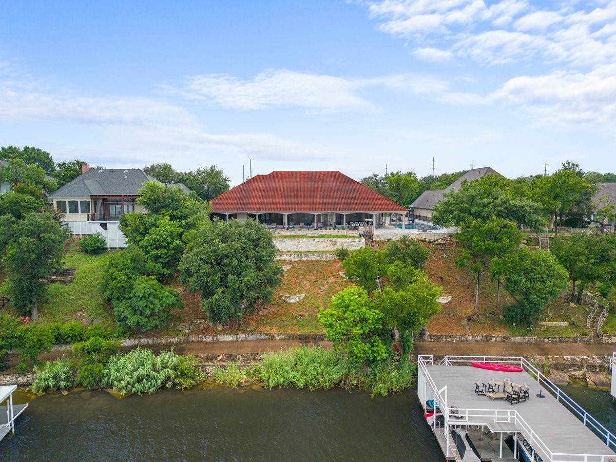 7004 Stone Bluff Court Granbury TX 76048