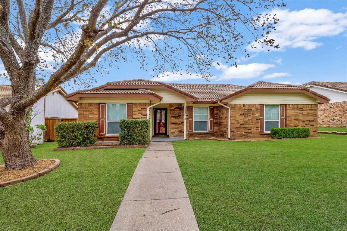 2803 Eagle Pass Mesquite TX 75150